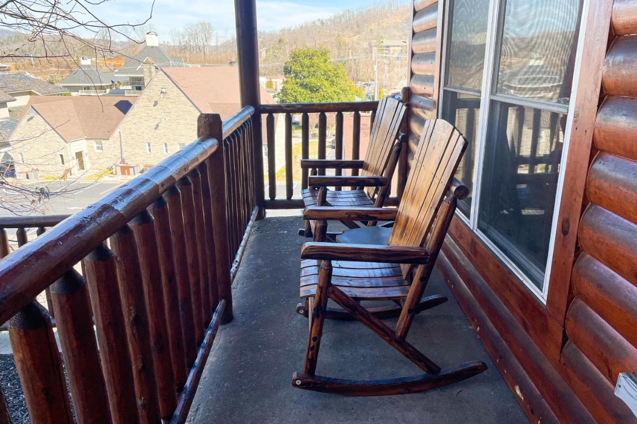 Black Bear Hideaway Cabin Gatlinburg Exterior foto